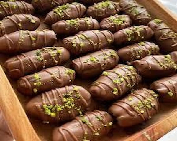 تصویر 4 از خرید خرمای شکلاتی مغزدار + قیمت فروش استثنایی